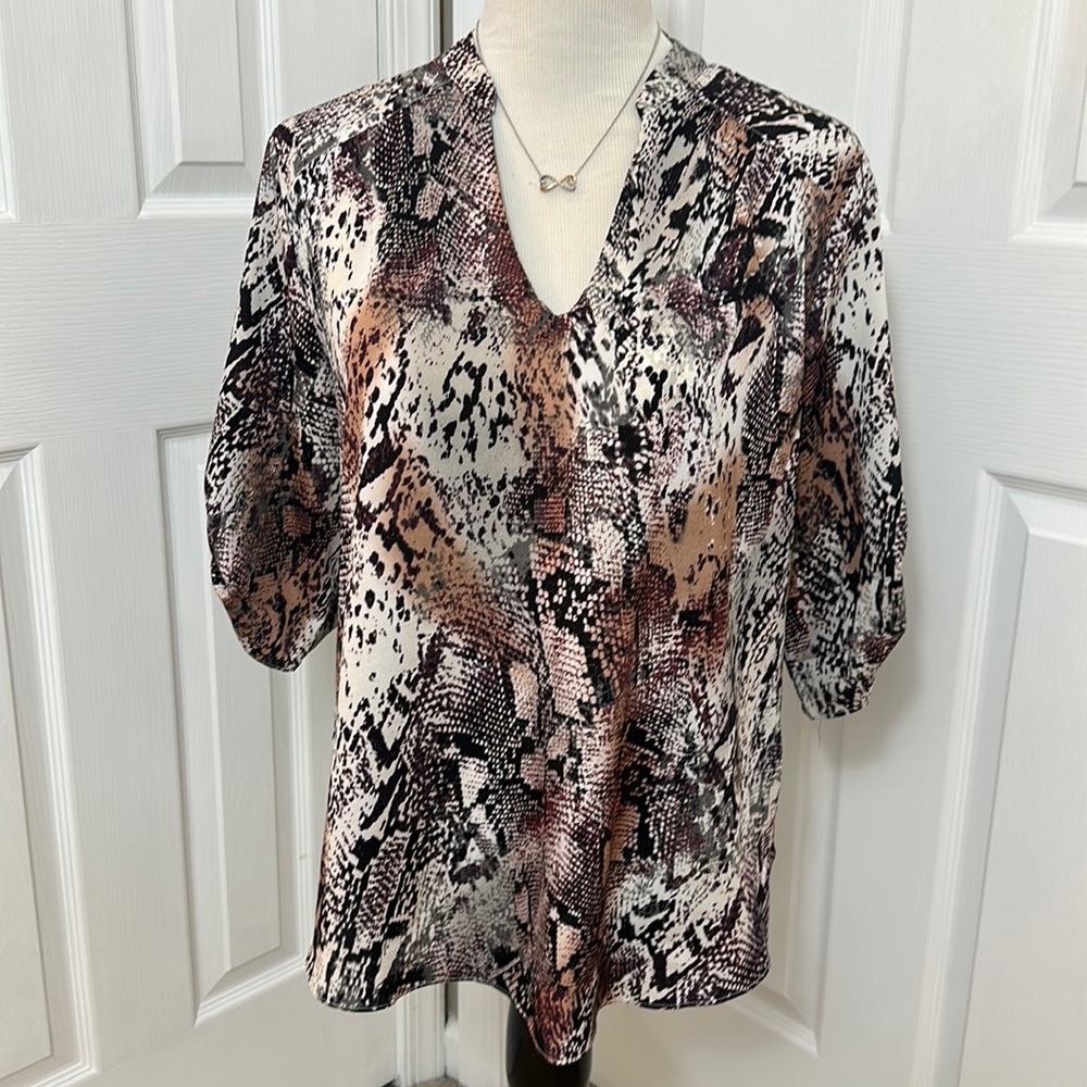 SOLD Milano Multi Color Snake Print Pullover Top 3/4 Sleeves Size L